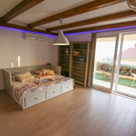 Eco Eclectic Villa With Pool سولين المظهر الخارجي الصورة